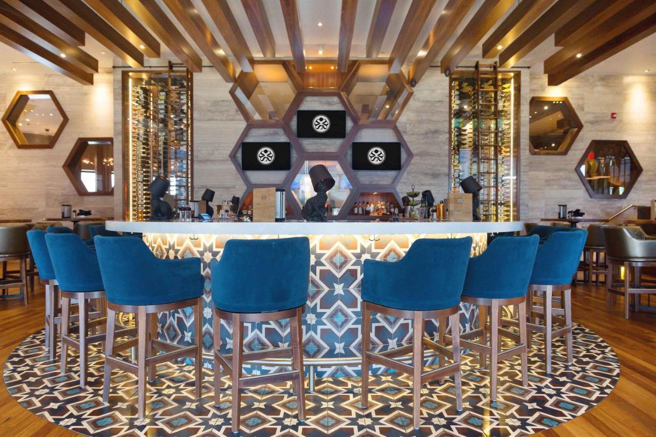 Sandman Signature Airport Hotel Calgary