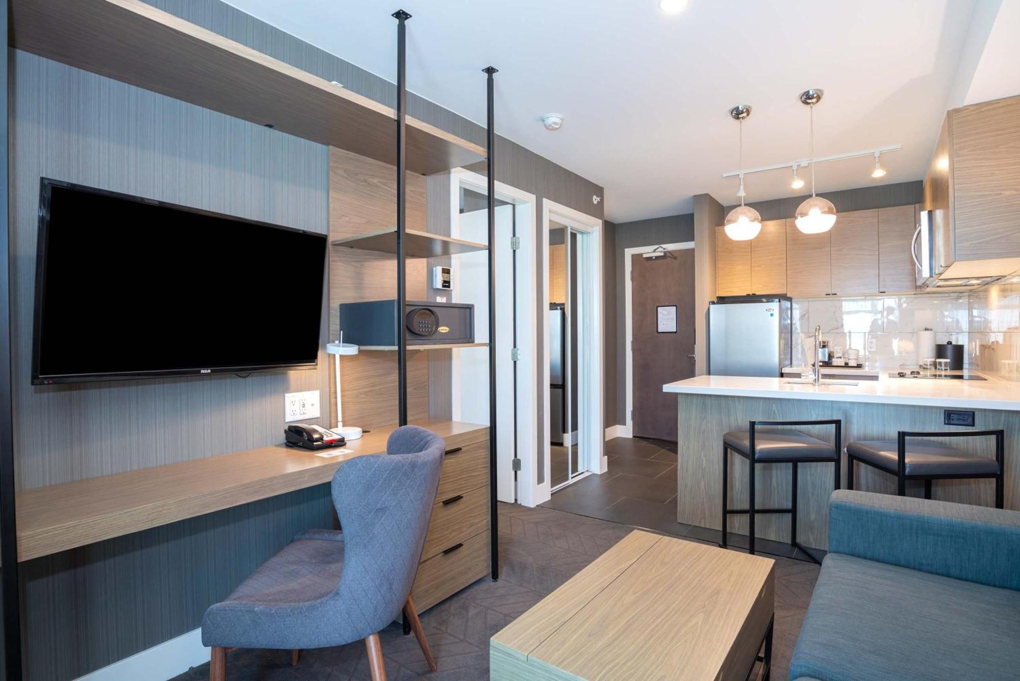 Sandman Signature Airport Hotel Calgary